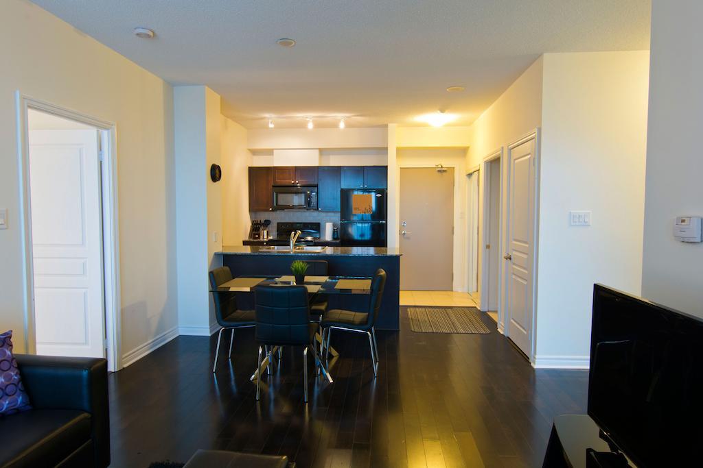 Maplewood Furnished Suites 미시소거 외부 사진