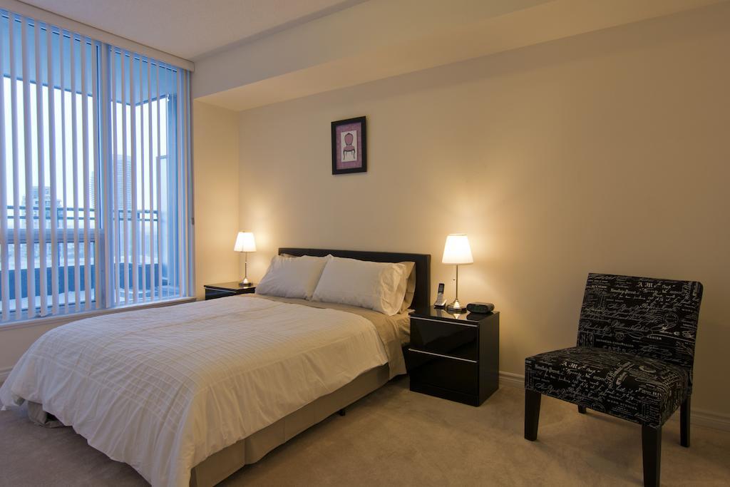 Maplewood Furnished Suites 미시소거 외부 사진