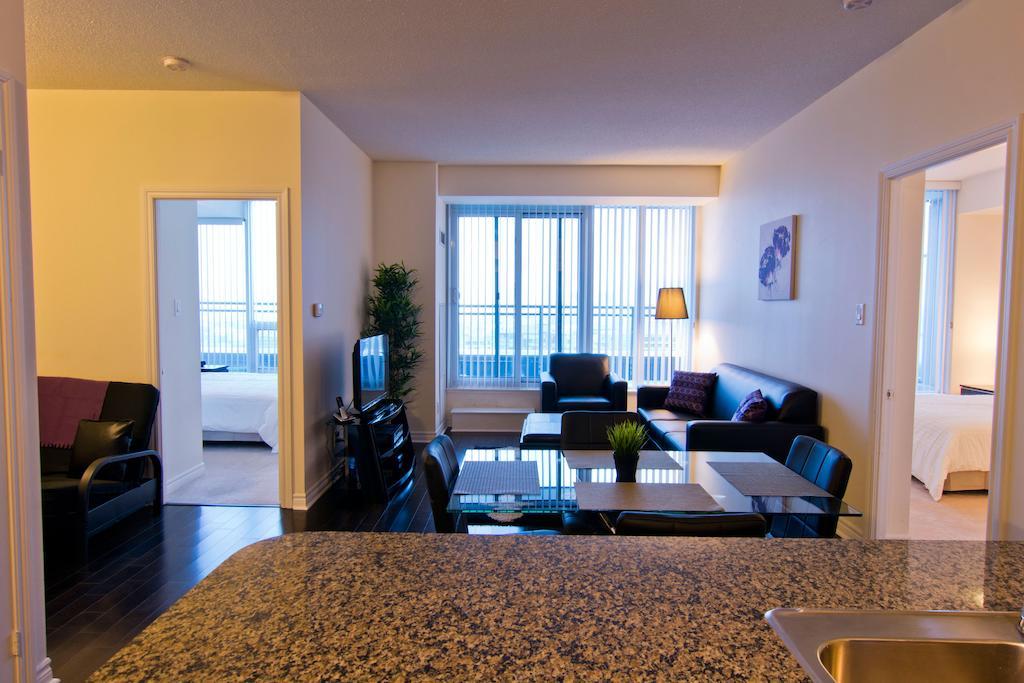 Maplewood Furnished Suites 미시소거 외부 사진