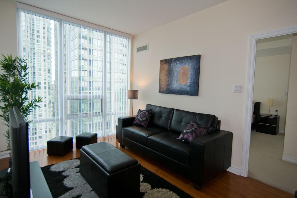 Maplewood Furnished Suites 미시소거 외부 사진