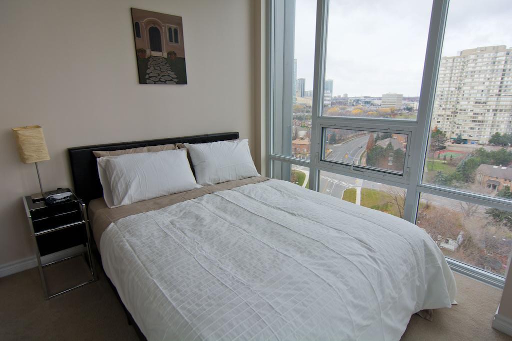 Maplewood Furnished Suites 미시소거 외부 사진